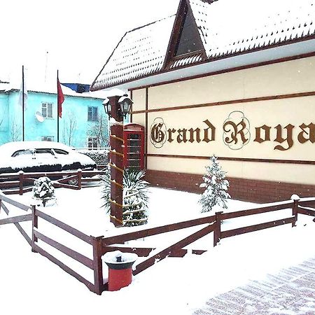 Hotel Grand Royal Jizzax Extérieur photo
